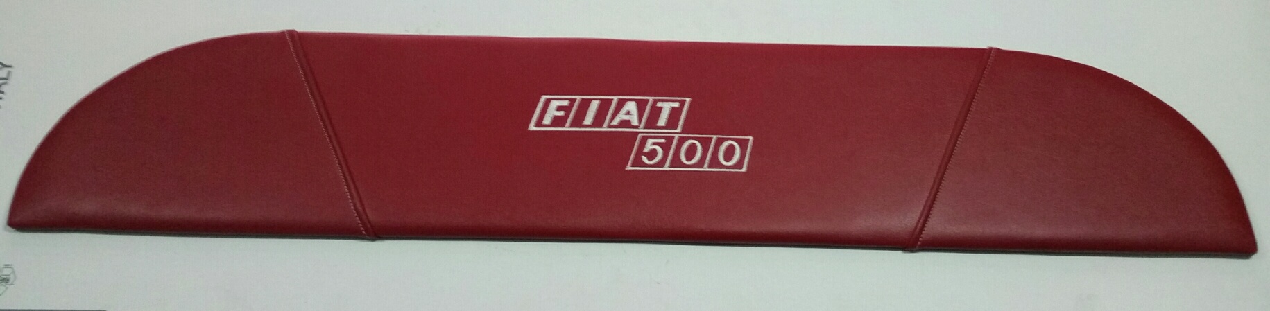 CAPPELLIERA PER FIAT 500 COLORE ROSSO C/LOGO FIAT 500 COD. TL002/F5